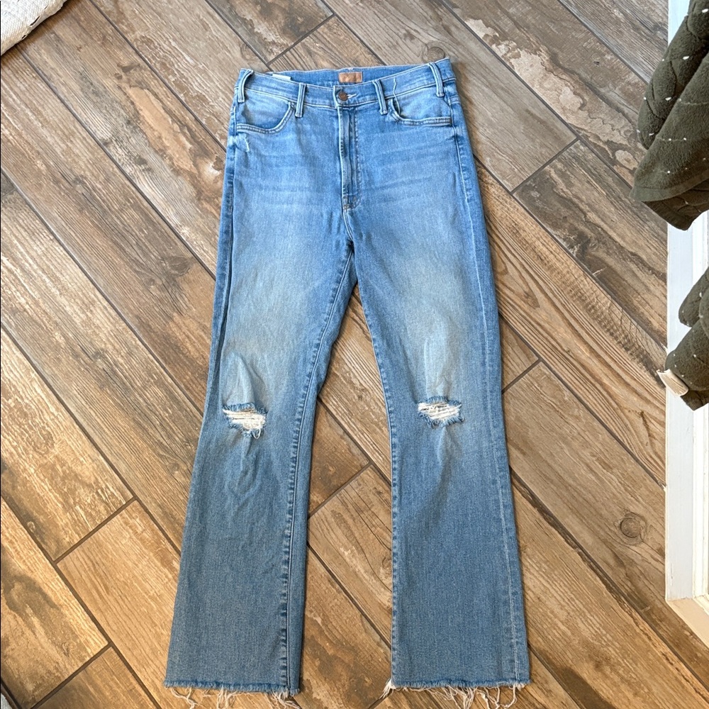 MOTHER The Hustler Ankle Fray Jeans in Thrilling Shots